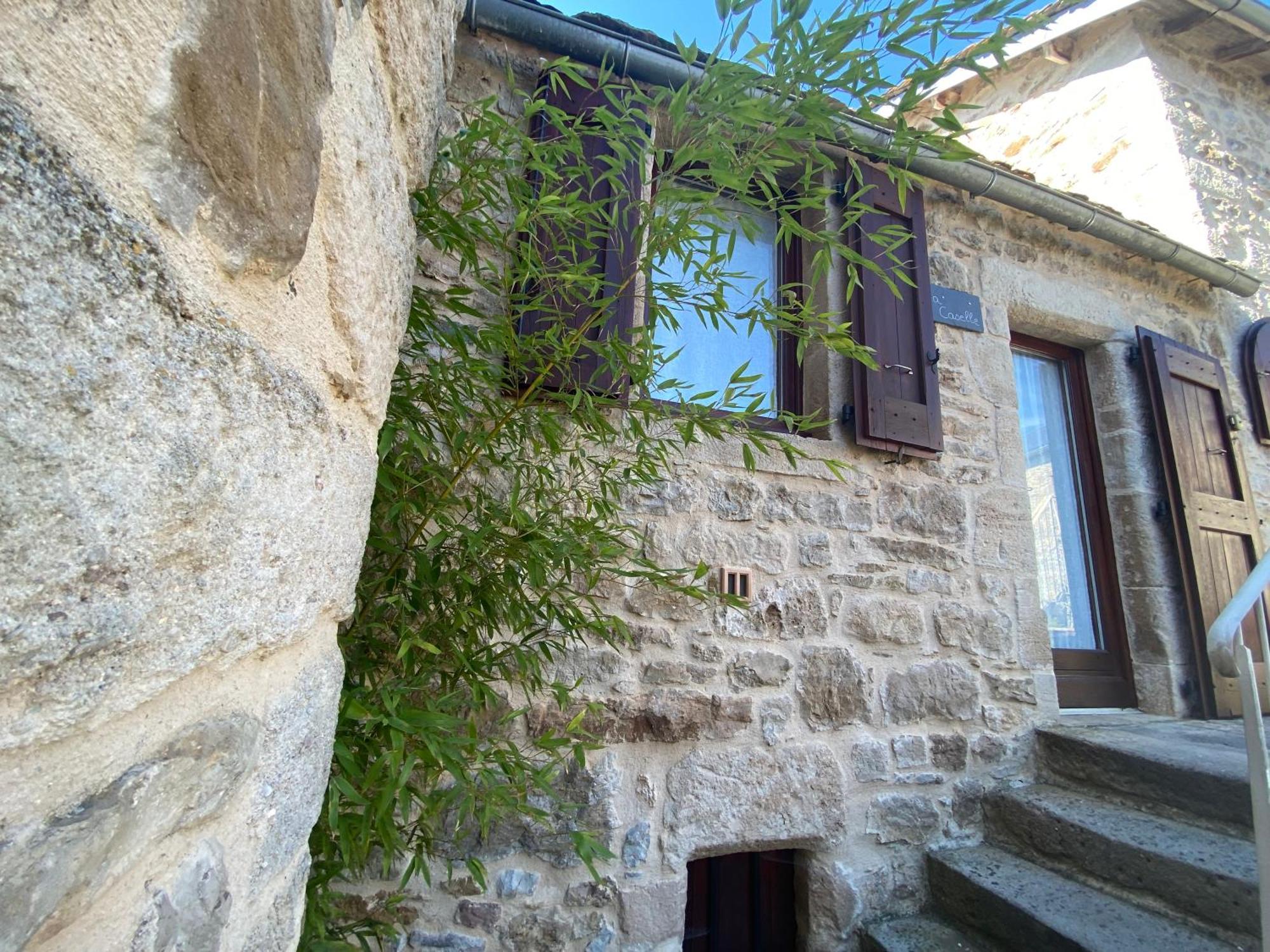 Les Caselles, Gite Et Maison D'Hotes Saint-Beauzely Ngoại thất bức ảnh
