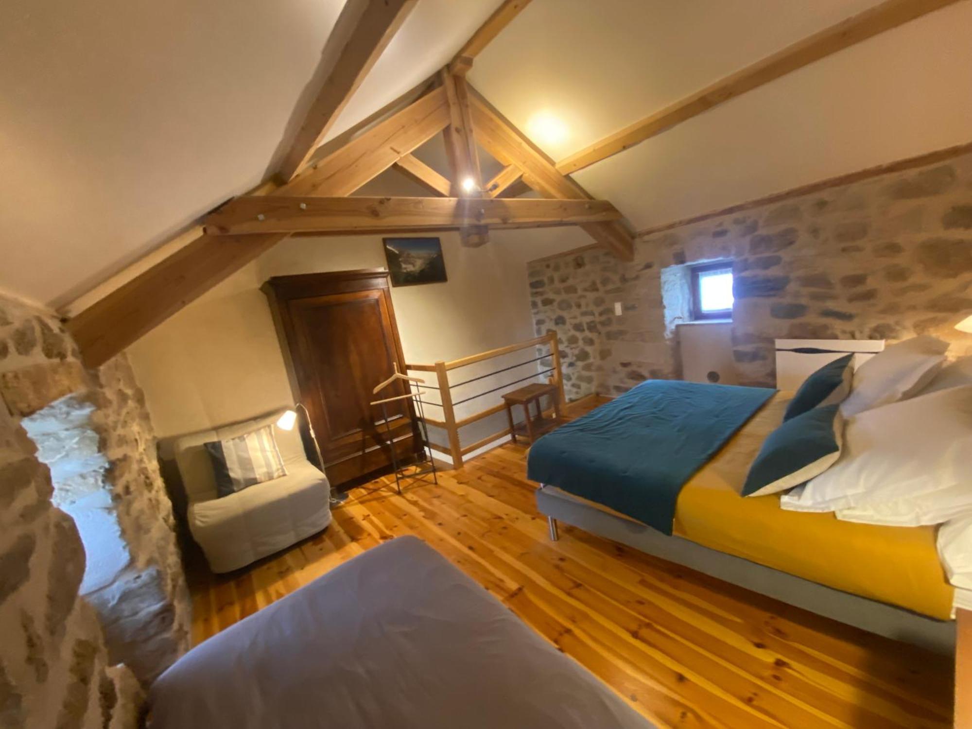 Les Caselles, Gite Et Maison D'Hotes Saint-Beauzely Ngoại thất bức ảnh