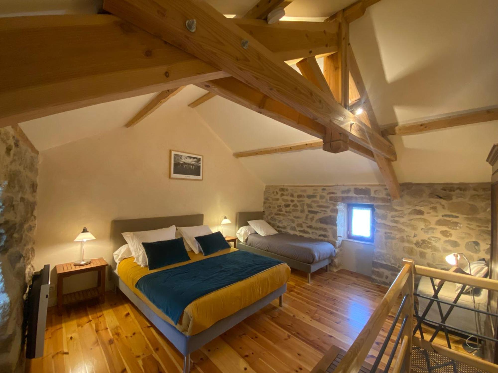 Les Caselles, Gite Et Maison D'Hotes Saint-Beauzely Ngoại thất bức ảnh