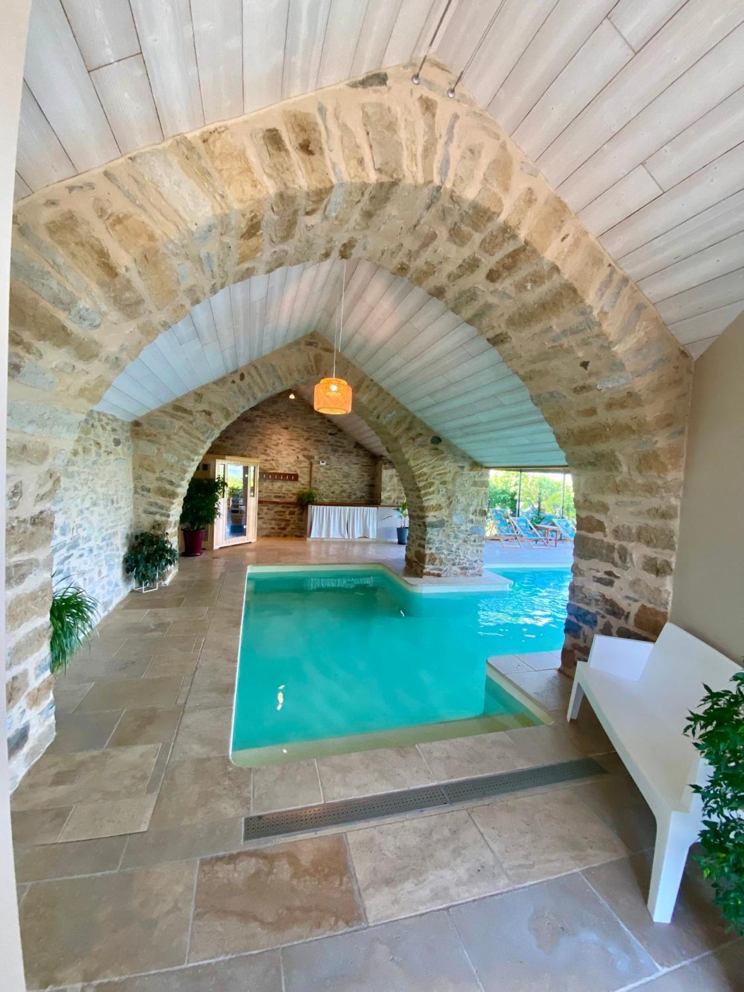 Les Caselles, Gite Et Maison D'Hotes Saint-Beauzely Ngoại thất bức ảnh